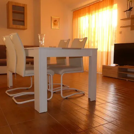Apartman 3 Primošten